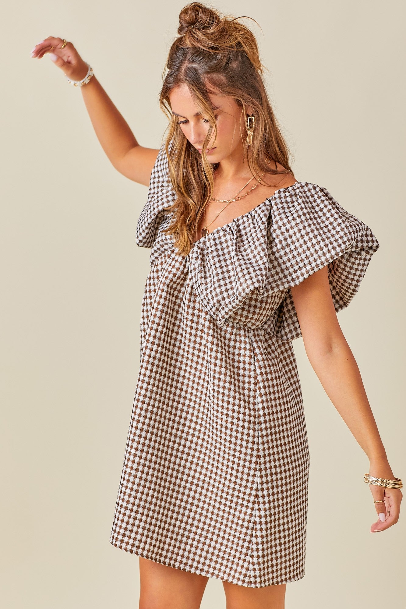 Love You a Latte Houndstooth Babydoll Dress
