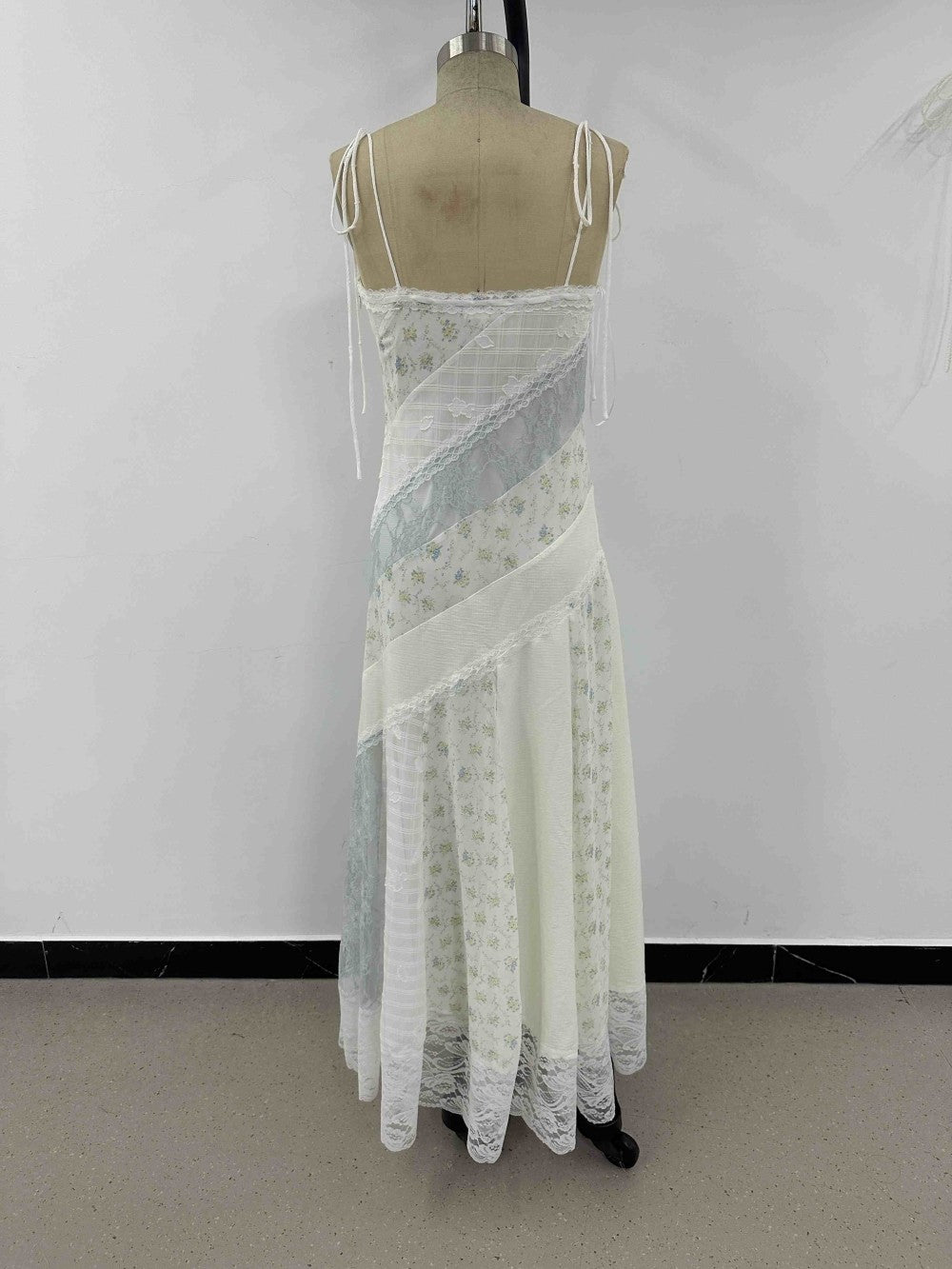 Wonderland Patterned Maxi Dress