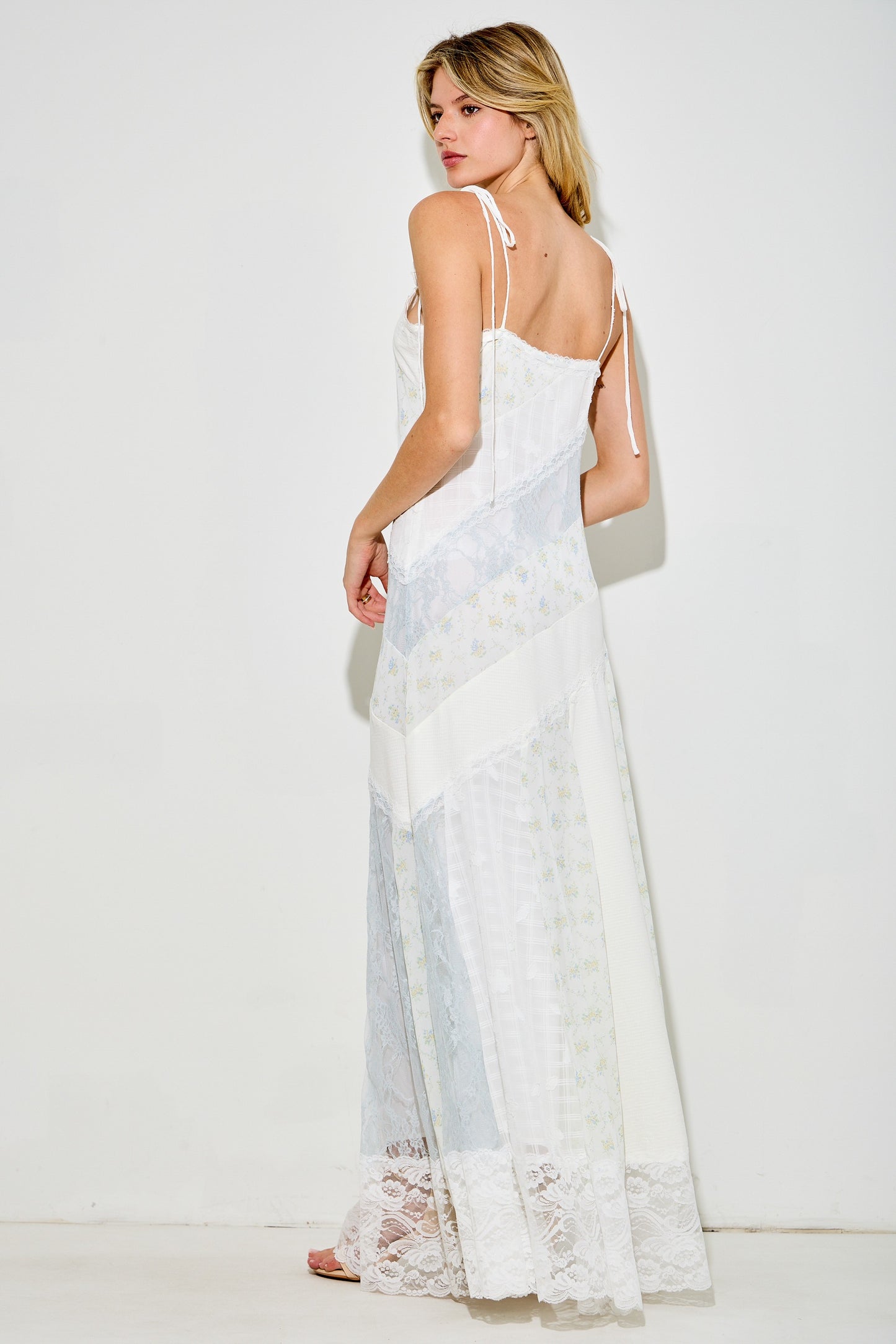 Wonderland Patterned Maxi Dress